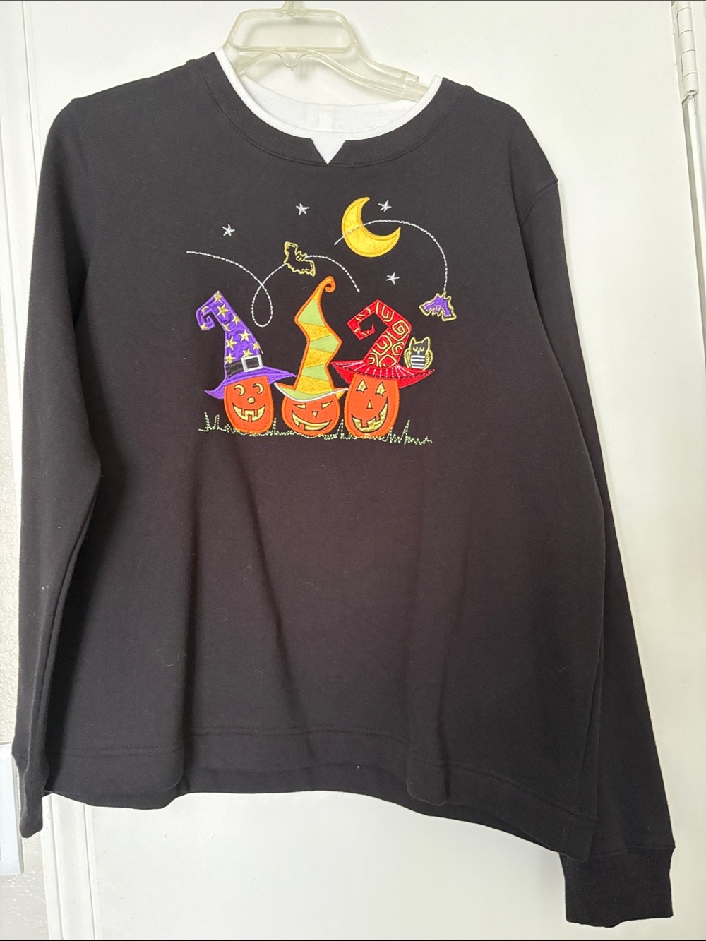 Black Halloween Pumpkin Graphic Adult Top. Size 12/14.